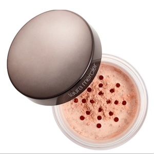 LAURA MERCIER Translucent Setting Powder Glow